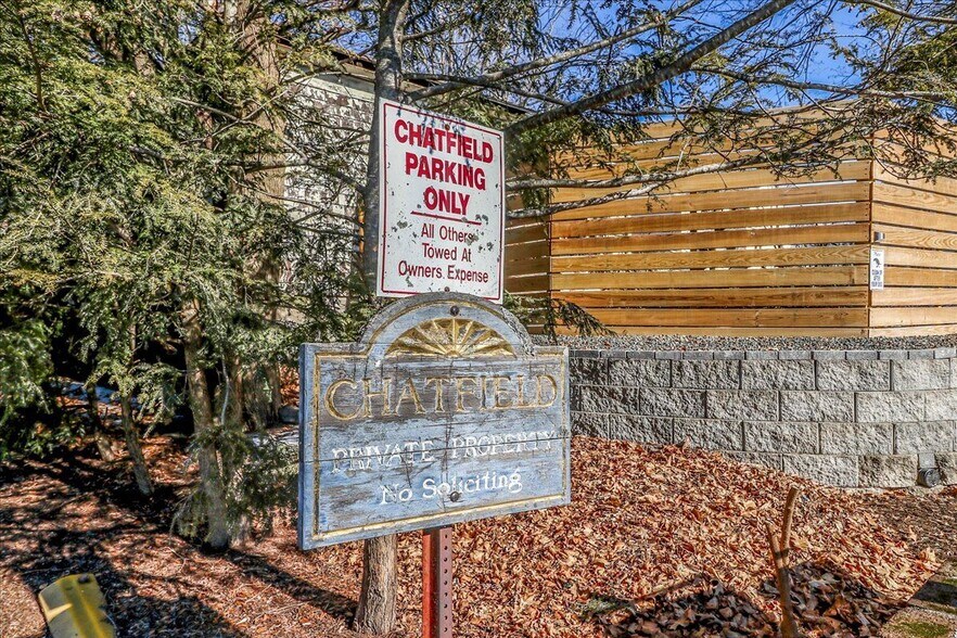 Small complex only 20 units - 20 Raymond Plz