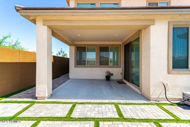 Building Photo - 8773 W Medlock Dr