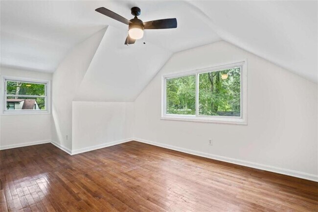 Building Photo - 2735 Defoors Ferry Rd NW