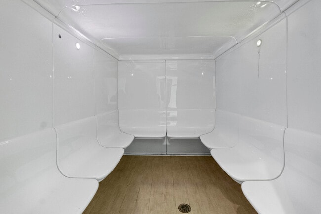 Building Photo - 1800 N Bayshore Dr