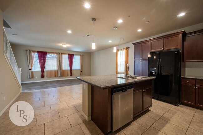 Building Photo - Fresno Westside Home, 5BR/3BA, Built 2018 – Great for Families