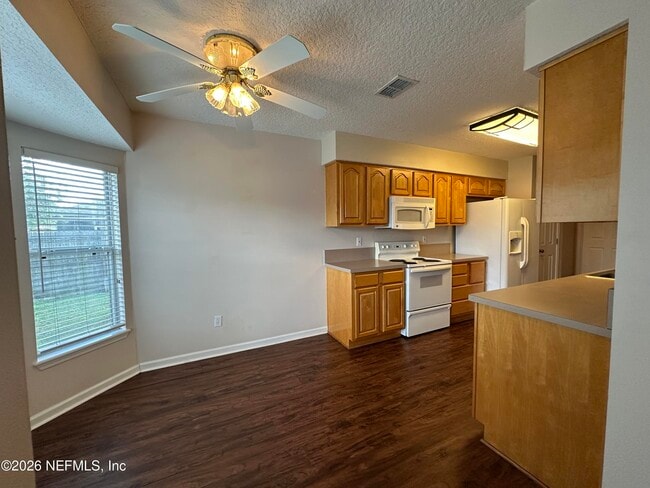 Building Photo - 3032 Bluejack Court