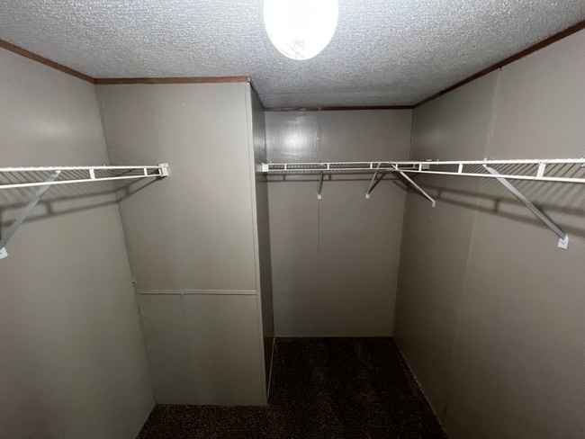 Building Photo - 18517 Prickley Ash Way