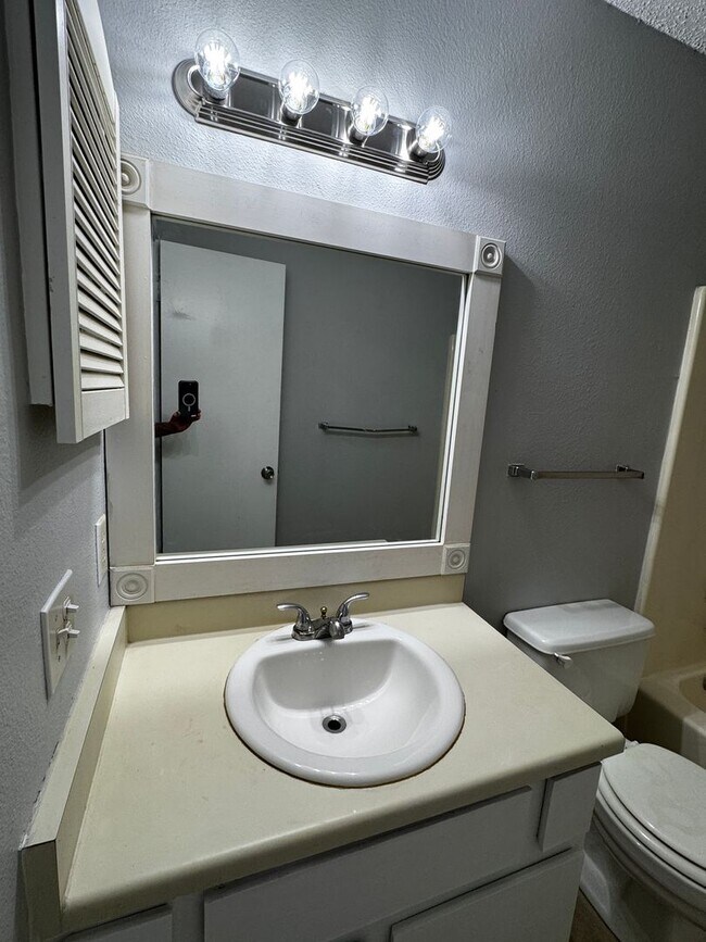 Building Photo - 14414 Watermill