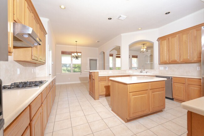 Building Photo - 24319 Bay Hill Blvd