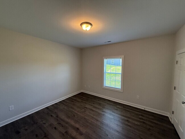 Building Photo - Three bedroom, 2 bath house in Graham-newly constructed!