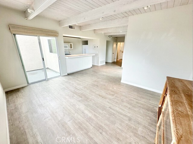 Building Photo - 353 Cedar Way