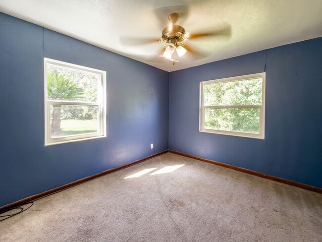Building Photo - 10230 Agave Rd