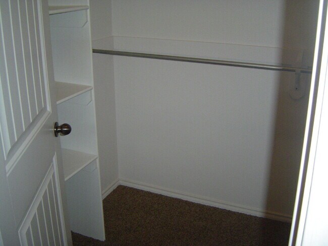 Building Photo - 6930 96th St