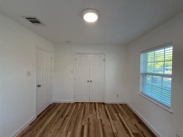 Building Photo - 1202 Valley View Dr