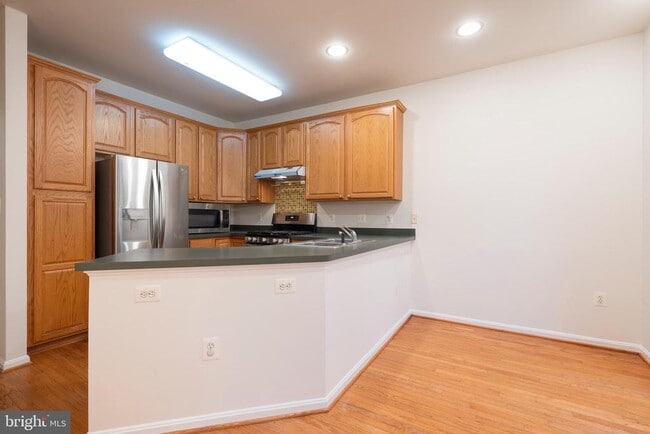 Building Photo - 4021 Fairfax Center Hunt Trail