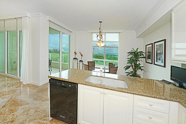 Building Photo - 3740 S Ocean Blvd