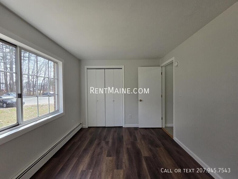 Building Photo - 20 Tall Pines Dr