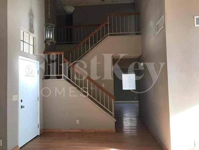 Building Photo - 419 Rutherford Cir