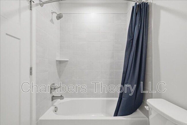 Building Photo - 4322 Ellipse Ter