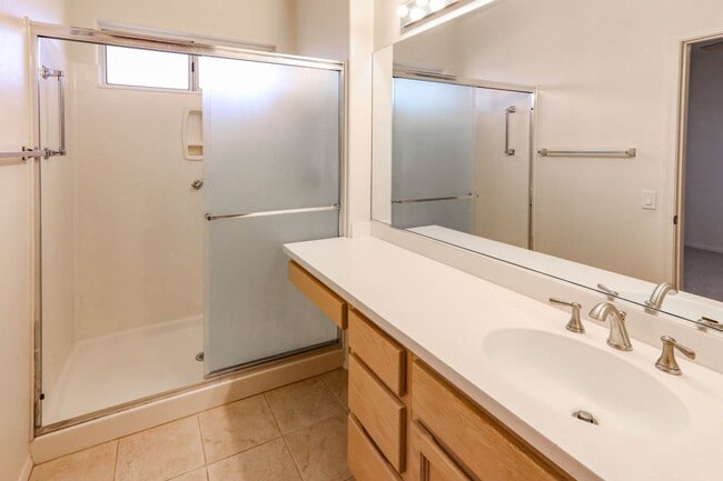 Building Photo - 55+ Age Restricted Sun City Summerlin  @ B...