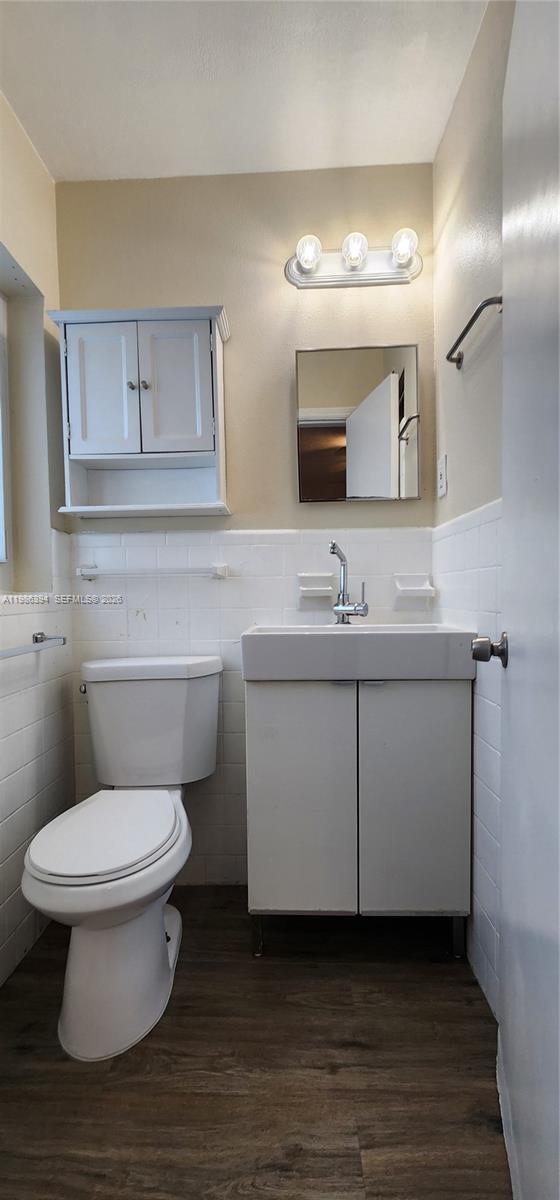 Building Photo - 2214 N 25th Ave