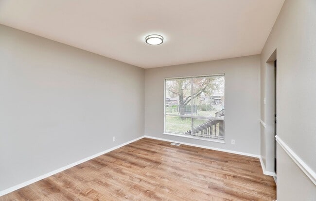 Building Photo - 5134 Red Cedar Ct