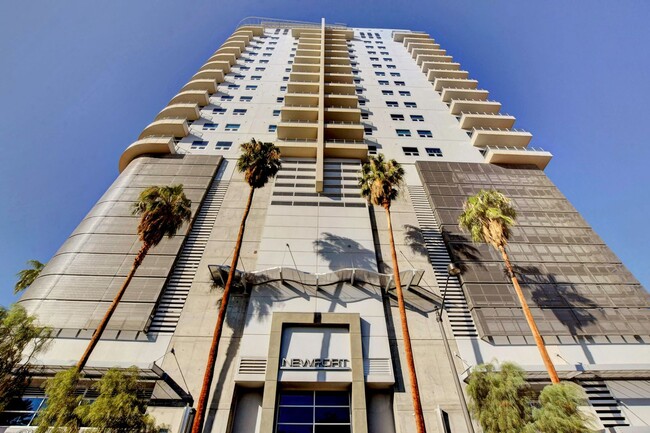 Building Photo - Newport Lofts 1813