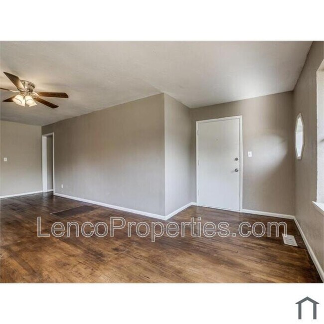 Building Photo - 2741 SW Murray Dr