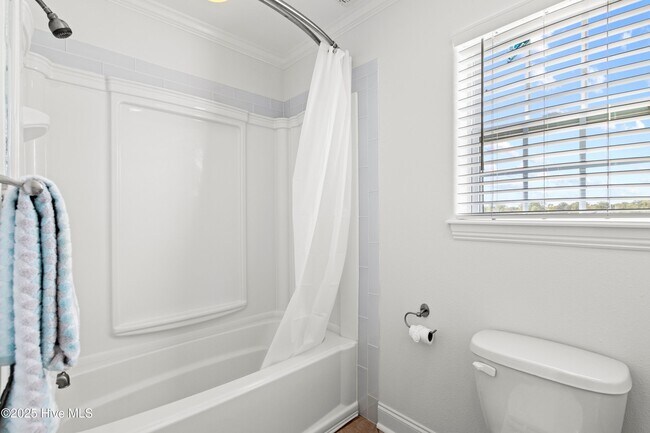 Building Photo - 112 Cherry Grove Dr