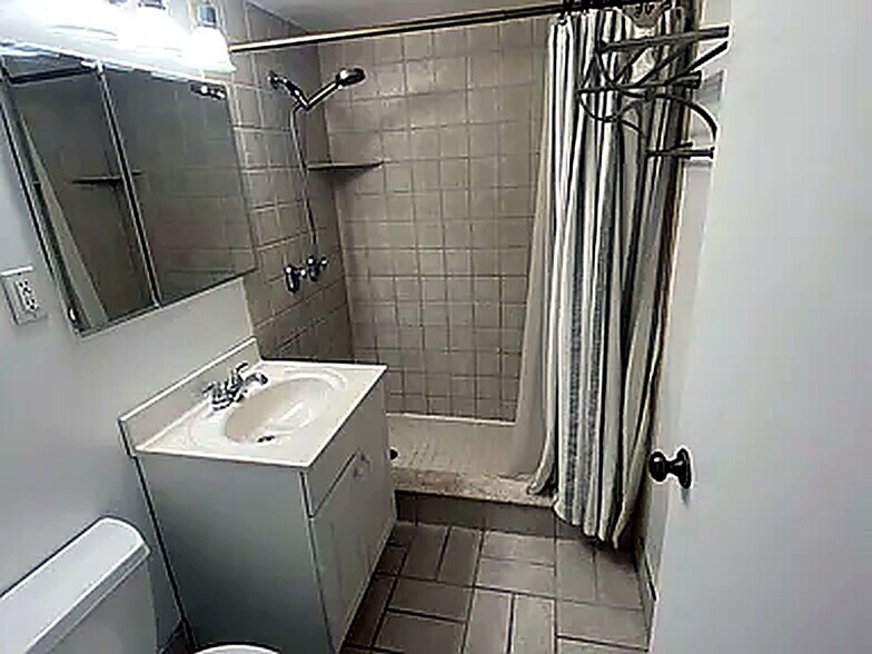 Master Bathroom - 566 Commonwealth Ave