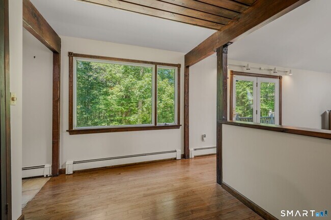 Building Photo - 82 Sill Ln