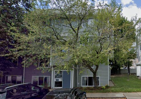 Building Photo - 152 North Beacon St
