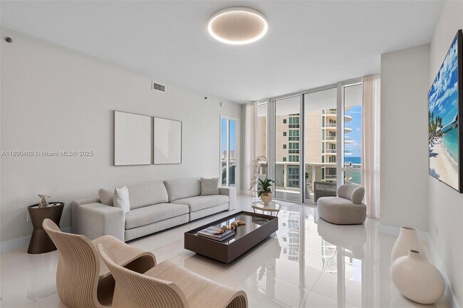 Building Photo - 16001 Collins Ave