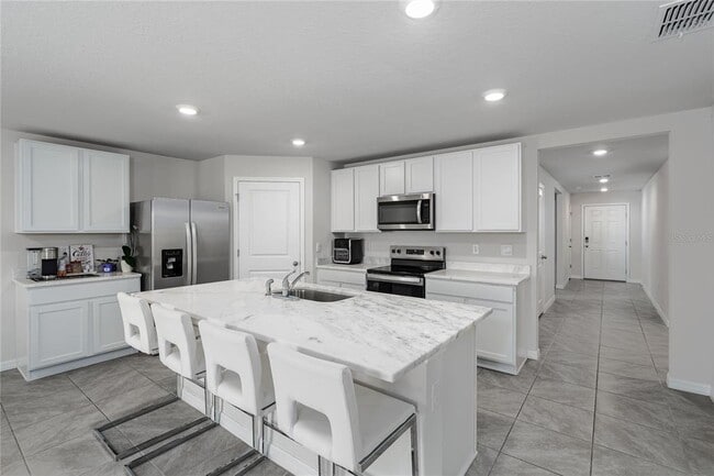 Building Photo - 12277 Mountain Is Trl