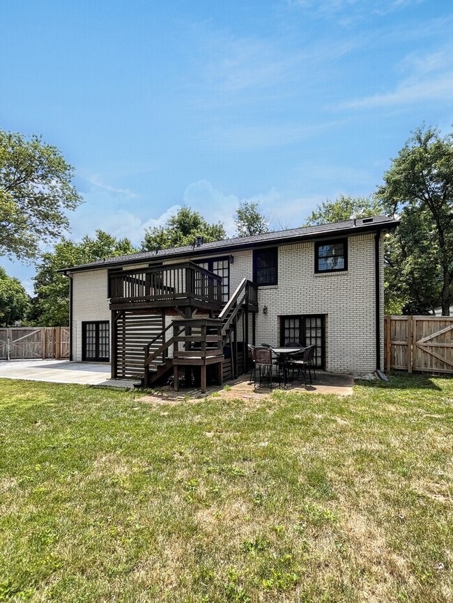 Building Photo - 640 Tobylynn Ct