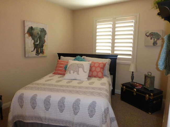 Bedroom 2 - 370 1425 N St