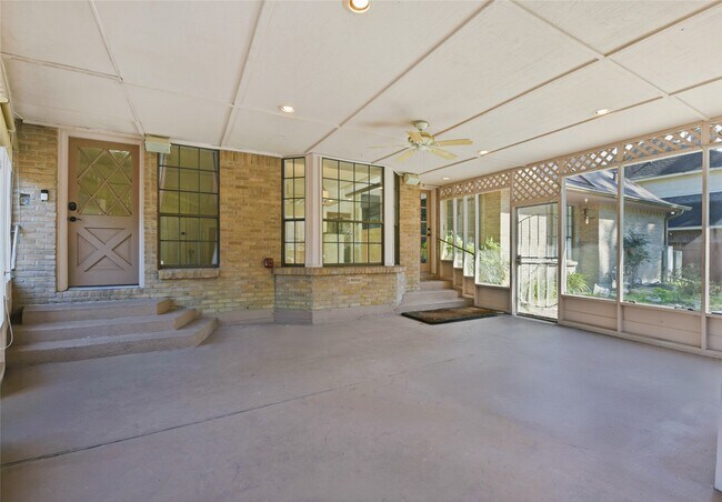 Building Photo - 3718 Wildwood Ridge Dr