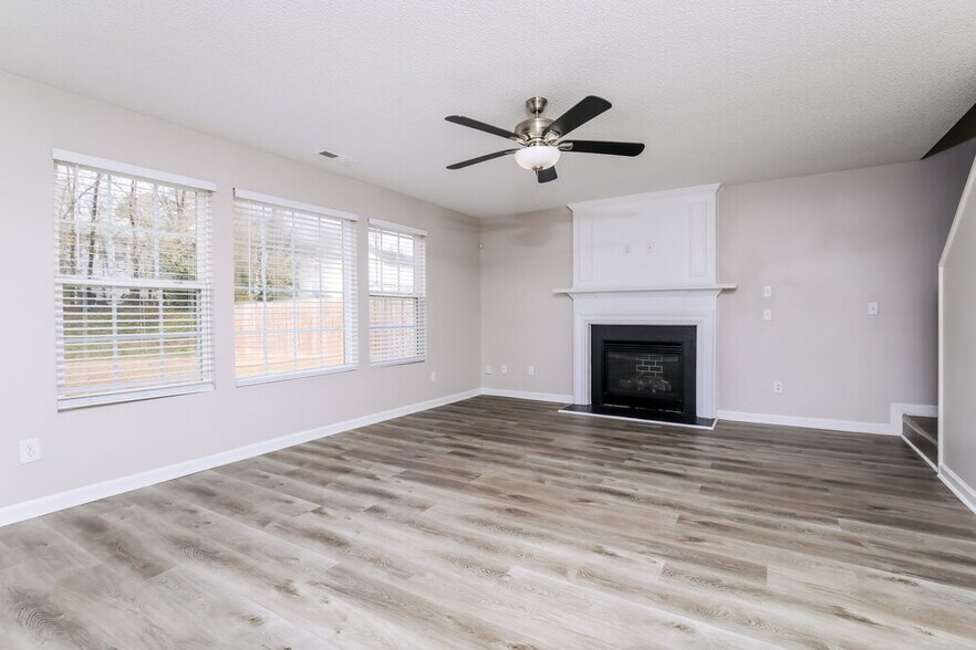 Building Photo - 3004 Ranburne Dr