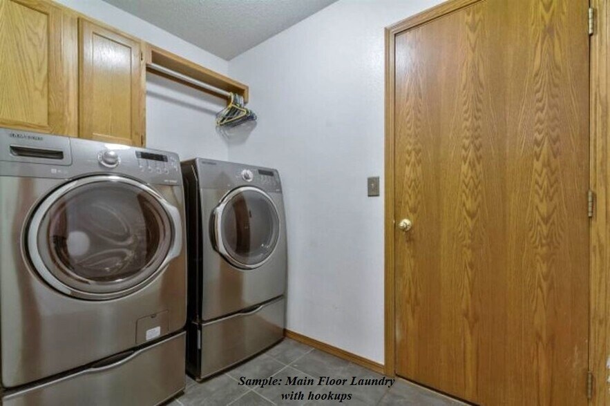 Laundry with hookups - 3633 N Rushwood Ct