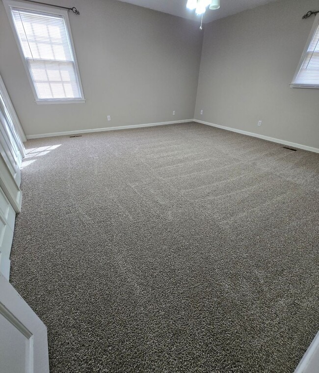 Building Photo - Beautiful 3-Bedroom Home with Bonus Room i...