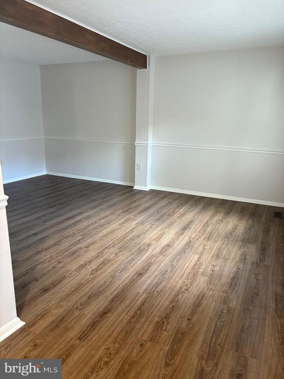 Primary Photo - 9232 Pinenut Ct