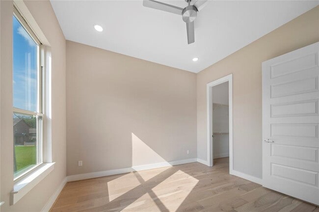 Building Photo - 5405 Iconic Ln