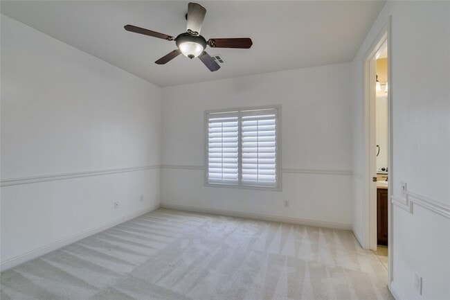Building Photo - 2713 Cyrano St
