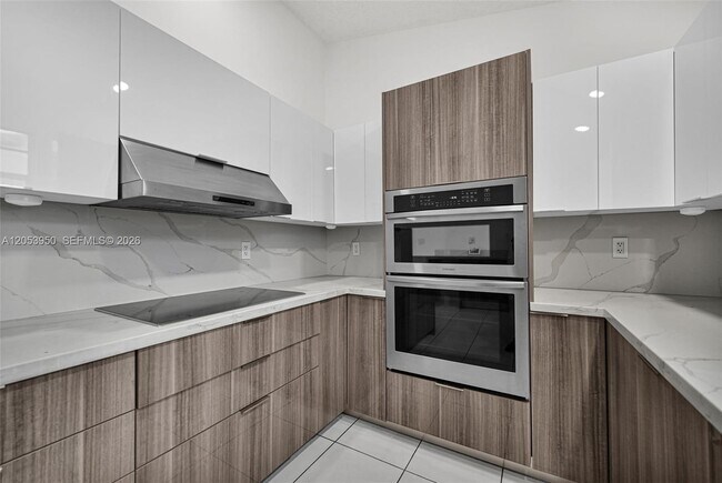 Building Photo - 451 E 37th St