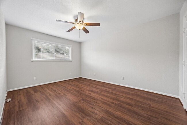 Building Photo - 14201 Misty Meadow Ln