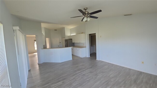 Building Photo - 835 Grant Blvd