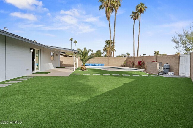 Building Photo - 11615 N 30th St