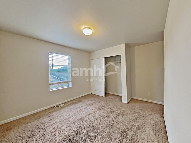 Building Photo - 1760 Chinook Ave