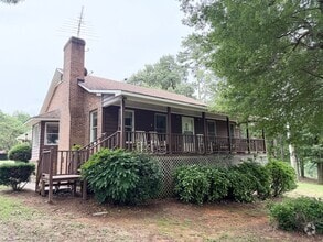 Building Photo - Fantastic Home in the Country for Rent!
