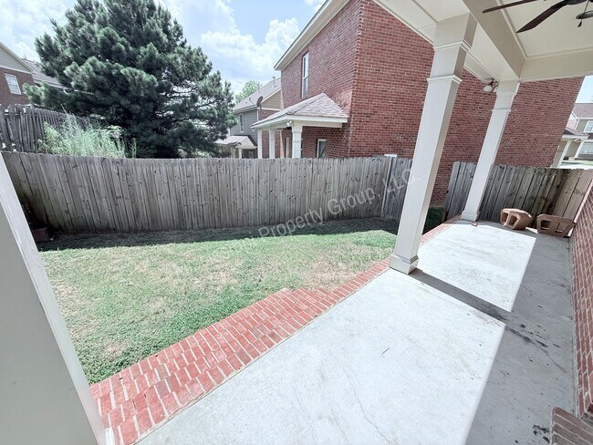 Building Photo - 3BR/2.5BA Home