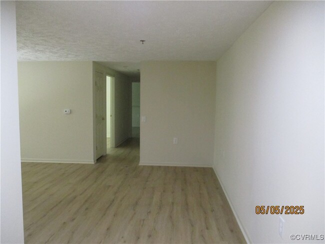 Building Photo - 3100 Wallaby Trce