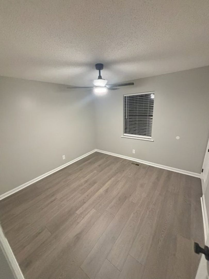 Building Photo - 968 Will Scarlet Way