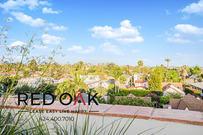 Building Photo - 1333 Orange Grove Ave