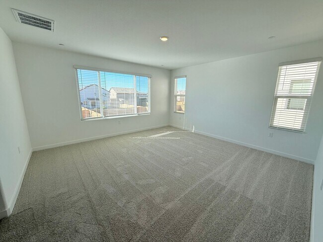 Building Photo - 10370 Bayson Wy